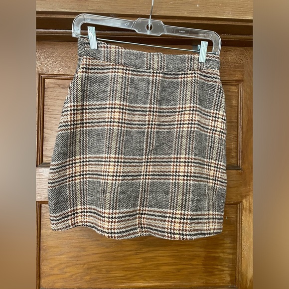 Fashion on Earth plaid zipper skirt - Picture 4 of 7